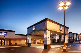 Best Western Plus Milwaukee Airport Hotel and Conference Center - Image 1 of 3