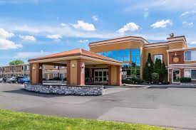 Quality Inn & Suites Albany Airport - Image 1 of 5