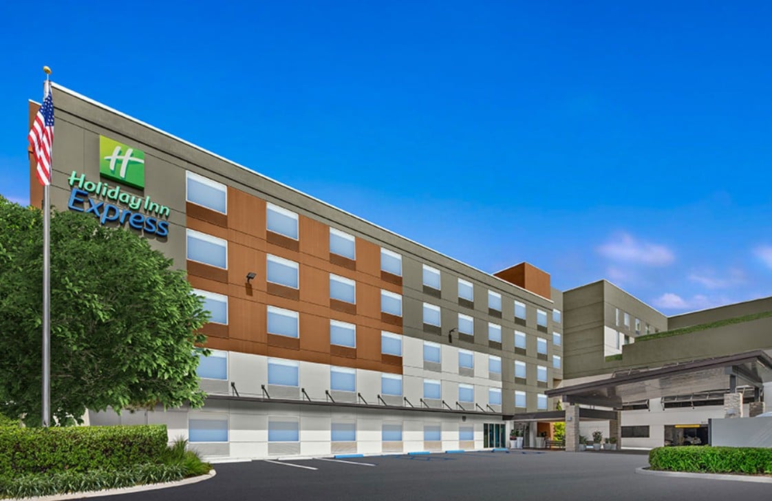 Parking at Holiday Inn Express Port Everglades