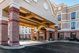 Comfort Inn & Suites Airport-American Way - Image 1 of 2