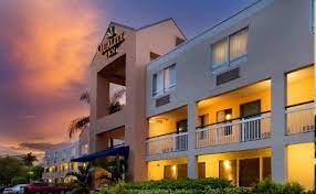 Quality Inn Miami Airport Hotel - Image 1 of 3