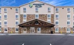 Parking at Woodspring Suites IND South