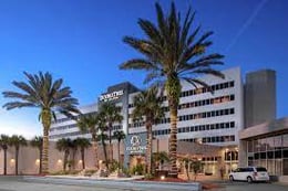 Parking at DoubleTree by Hilton Hotel Jacksonville Airport