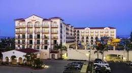 Parking at Courtyard by Marriott Anaheim Disneyland Parking