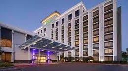 Parking at Holiday Inn San Jose