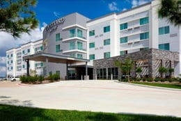 Parking at Courtyard by Marriott IAH