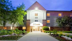 Parking atSonesta Simply Suites MSP near Minneapolis Airport Parking
