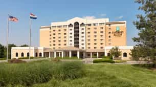 Parking atEmbassy Suites MCI Airport near Kansas City Airport Parking