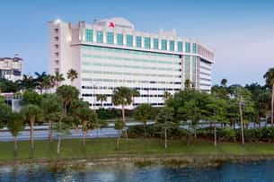 Parking atWest Palm Beach Marriott near Palm Beach Airport Parking