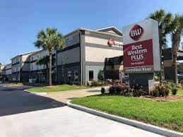 Parking atBest Western Plus LFT near Lafayette Airport Parking