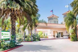 Parking at Uptown Oasis San Jose near San Jose Airport Parking