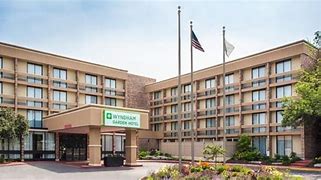 Parking at Wyndham Garden Schaumburg Chicago Northwest near Chicago O\'Hare Airport Parking