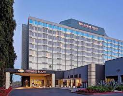 Parking at Crowne Plaza San Francisco Airport near San Francisco Airport Parking