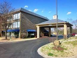 Parking at Motel 6 BNA Airport near Nashville Airport Parking