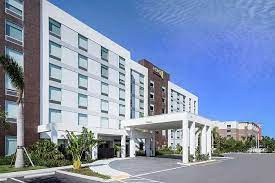 Parking at Home 2 Suites by Hilton FLL near Fort Lauderdale Airport Parking
