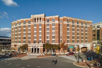 Parking at Hilton Alexandria Old Town DCA near Reagan Airport Parking