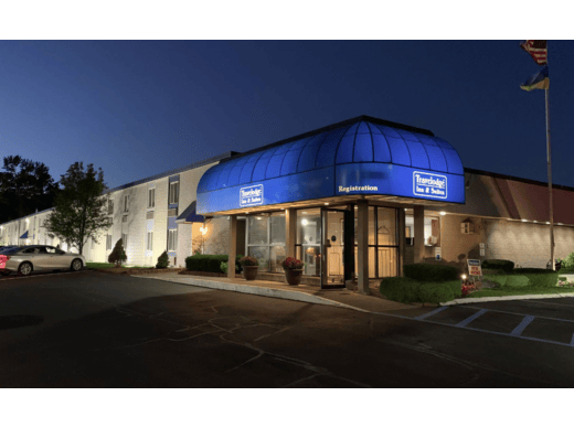 Parking atTravelodge Inn & Suites by Wyndham Albany near Albany Airport Parking - Image 1