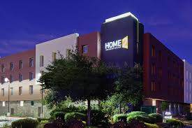 Parking atHome2 Suites by Hilton Alameda near Oakland Airport Parking