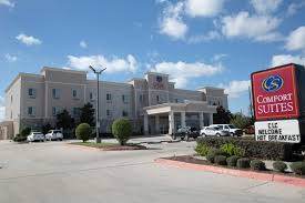 Parking atComfort Suites IAH Airport near George Bush Airport Parking