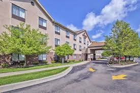 Parking at Hampton Inn Detroit/Belleville-Airport Area - DTW near Detroit Airport Parking