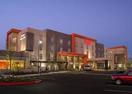 Parking atHampton Inn Suites Vancouver near Portland Airport Parking