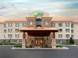Parking atHoliday Inn Express & Suites - DIA near Denver Airport Parking