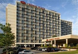 Parking at Crowne Plaza Chicago O'hare