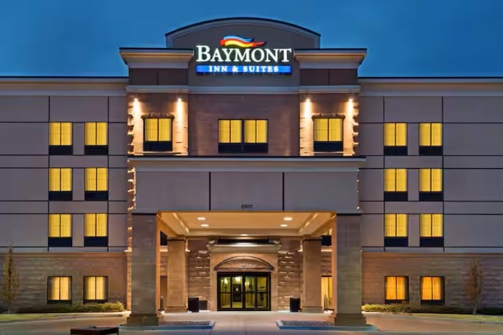 Parking at Baymont Inn and Suites DIA