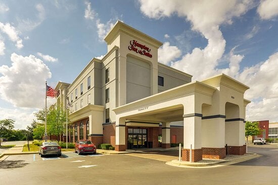Parking at Hampton Inn and Suites IND