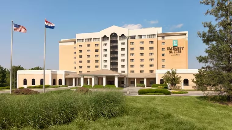 Parking at Embassy Suites MCI Airport