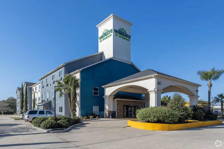 Parking at Wingate by Wyndham Humble IAH