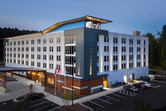 Parking at Aloft Raleigh-Durham Airport Brier Creek