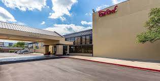 Parking at Red Roof Inn Plus Houston Airport Hotel