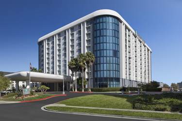 Parking at Embassy Suites by Hilton SFO